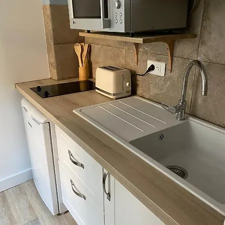 Studio A Apartmán *