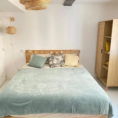 Studio A Apartmán *